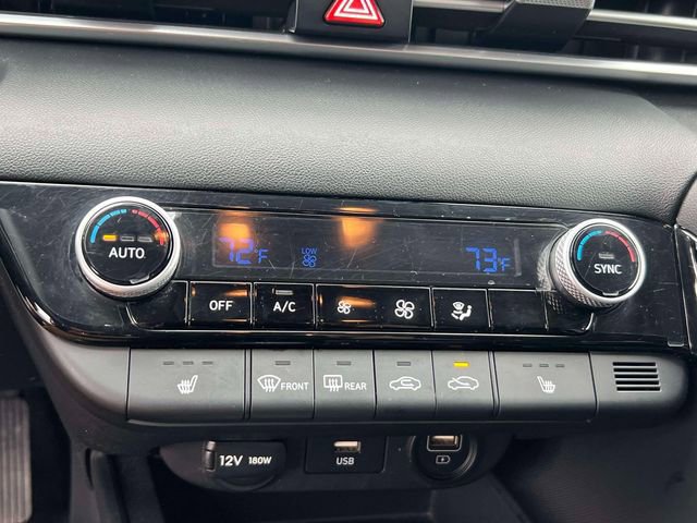 Used 2023 Hyundai Elantra Blue image 28