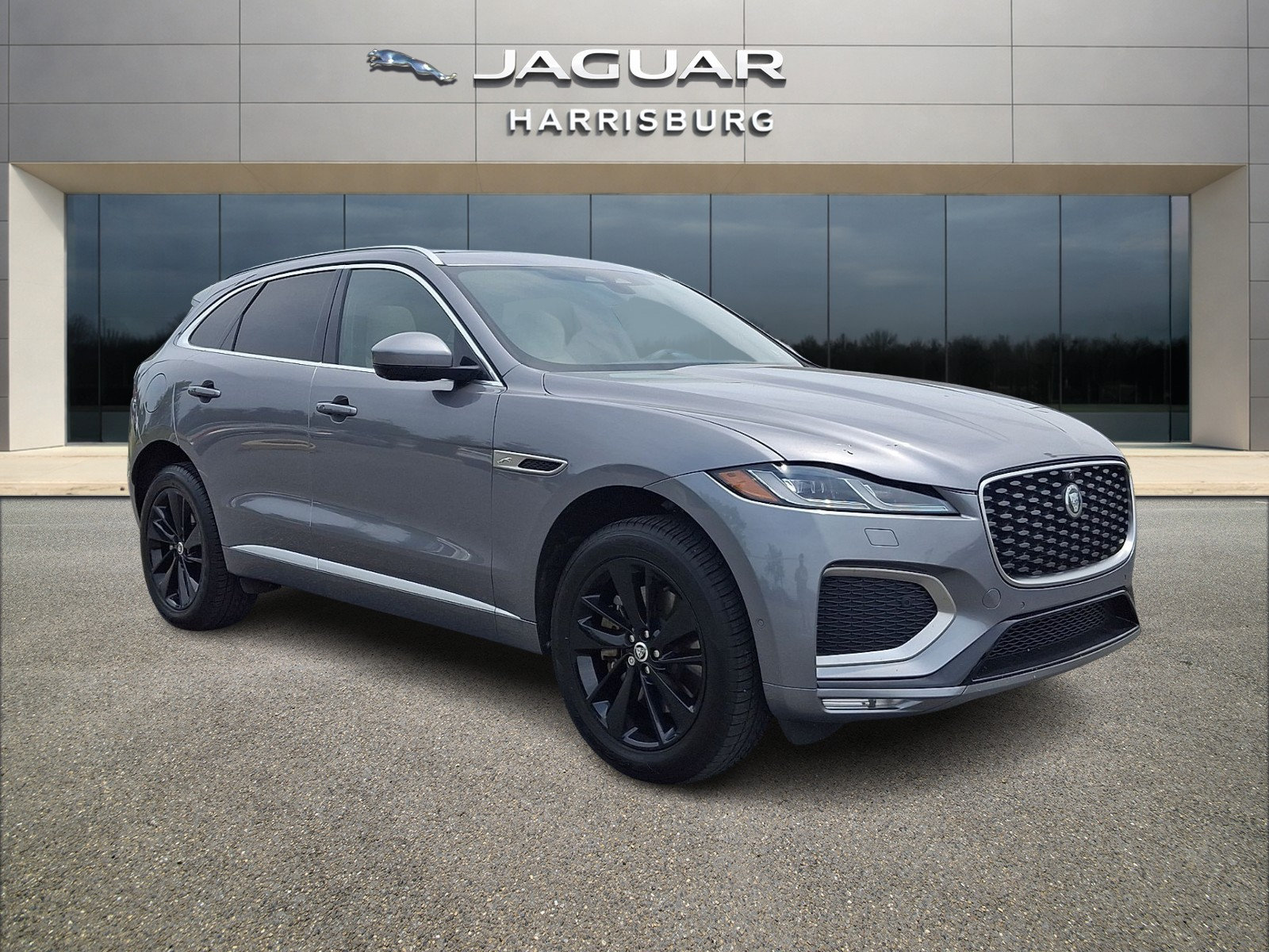 Used 2026 Jaguar F-PACE R-Dynamic S AWD/4WD image 3
