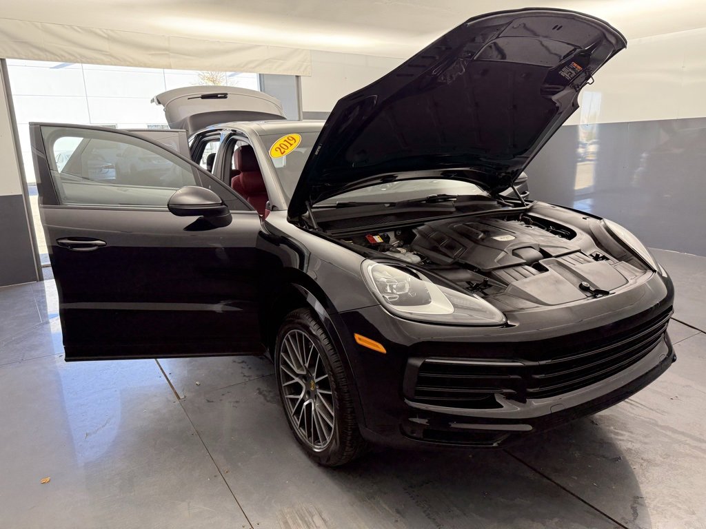 Used 2019 Porsche Cayenne S image 15