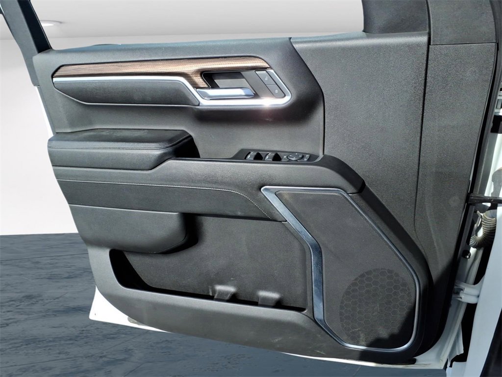 Used 2023 Chevrolet Silverado 1500 LT image 25