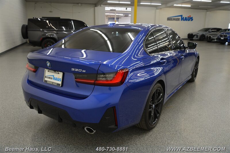Used 2023 BMW 330e w/ M Sport Package RWD image 11