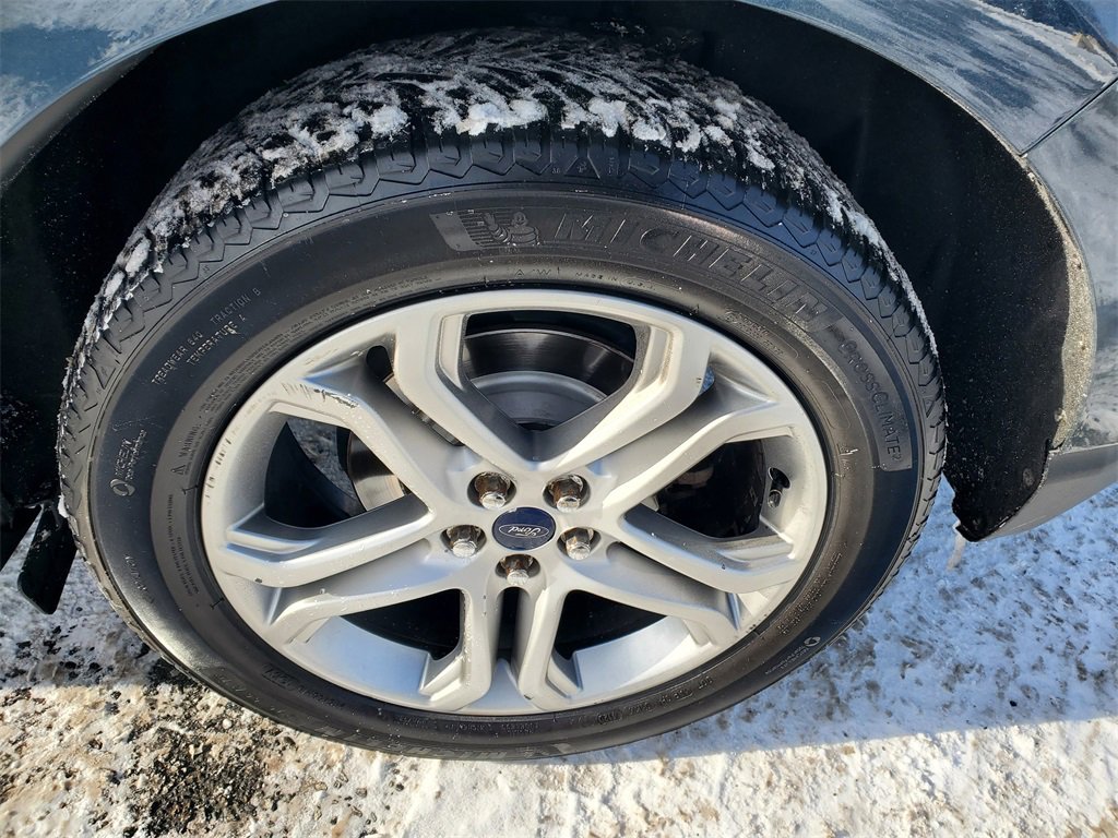 Used 2016 Ford Edge Titanium w/ Equipment Group 301A image 31