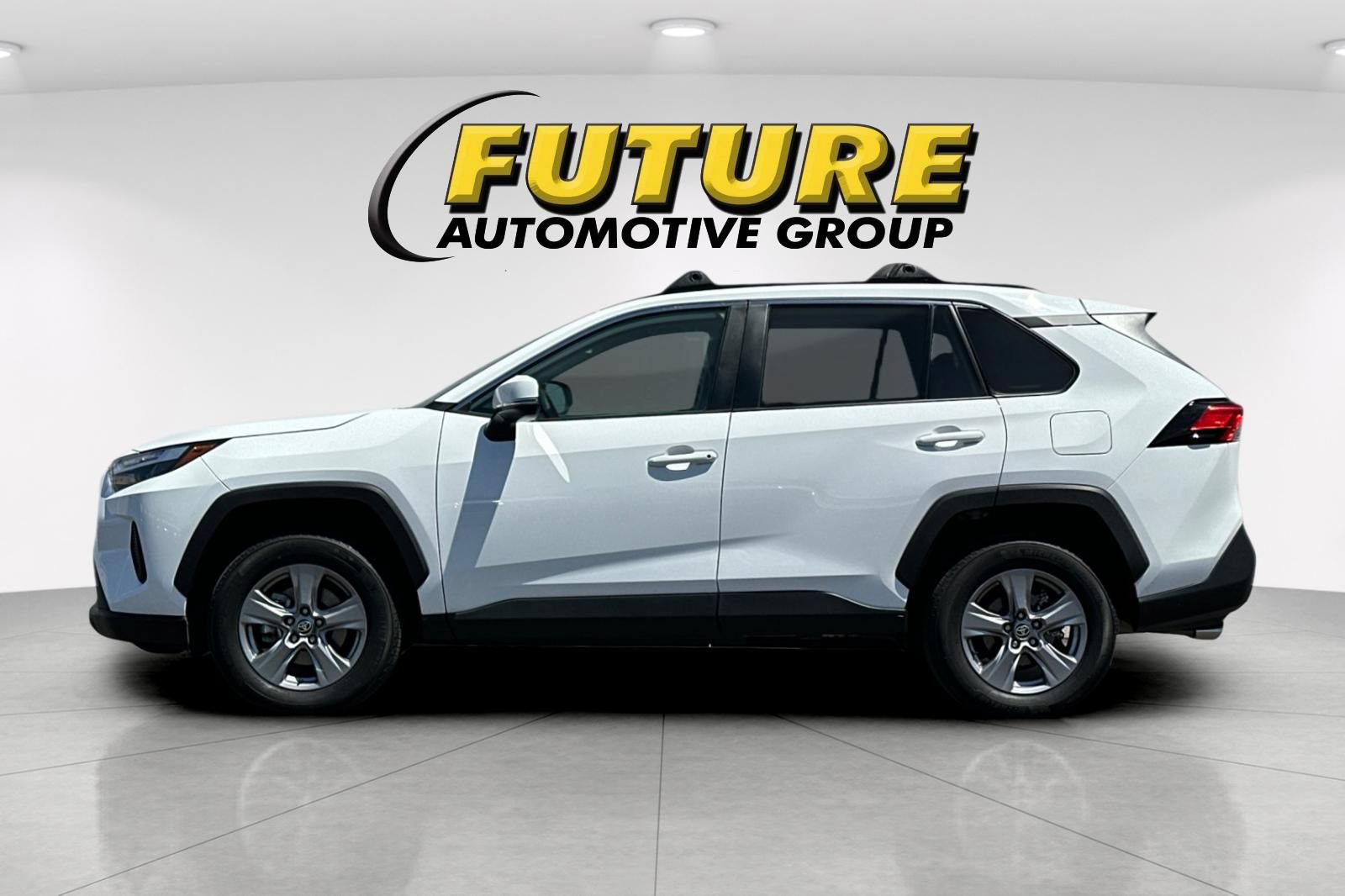 Used 2024 Toyota RAV4 XLE w/ Convenience Package FWD image 7