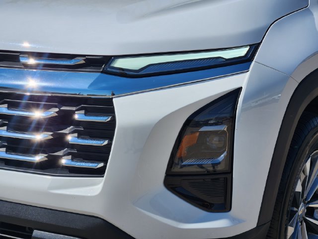 Used 2026 Chevrolet Equinox LT FWD image 16
