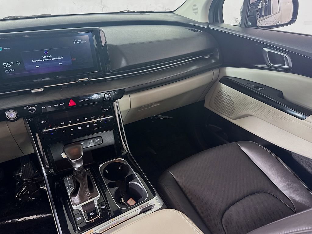 Used 2022 Kia Carnival SX image 23