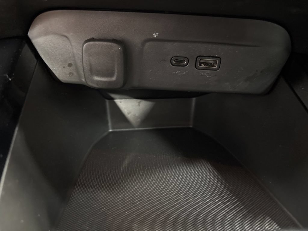 Used 2024 Chevrolet Trax LT w/ Driver Confidence Package FWD image 21