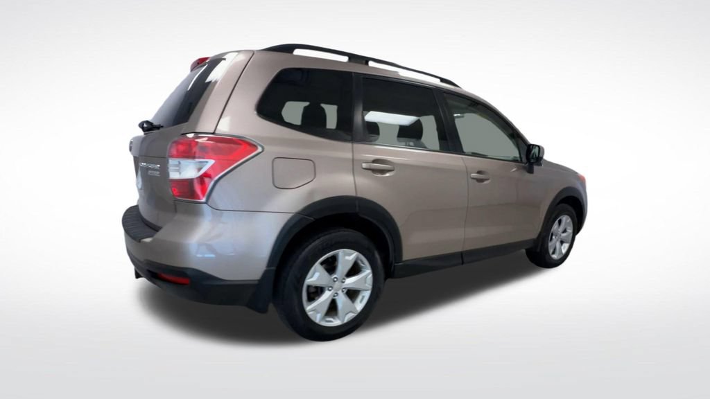 Used 2016 Subaru Forester 2.5i Premium w/ All-Weather Package AWD/4WD image 8