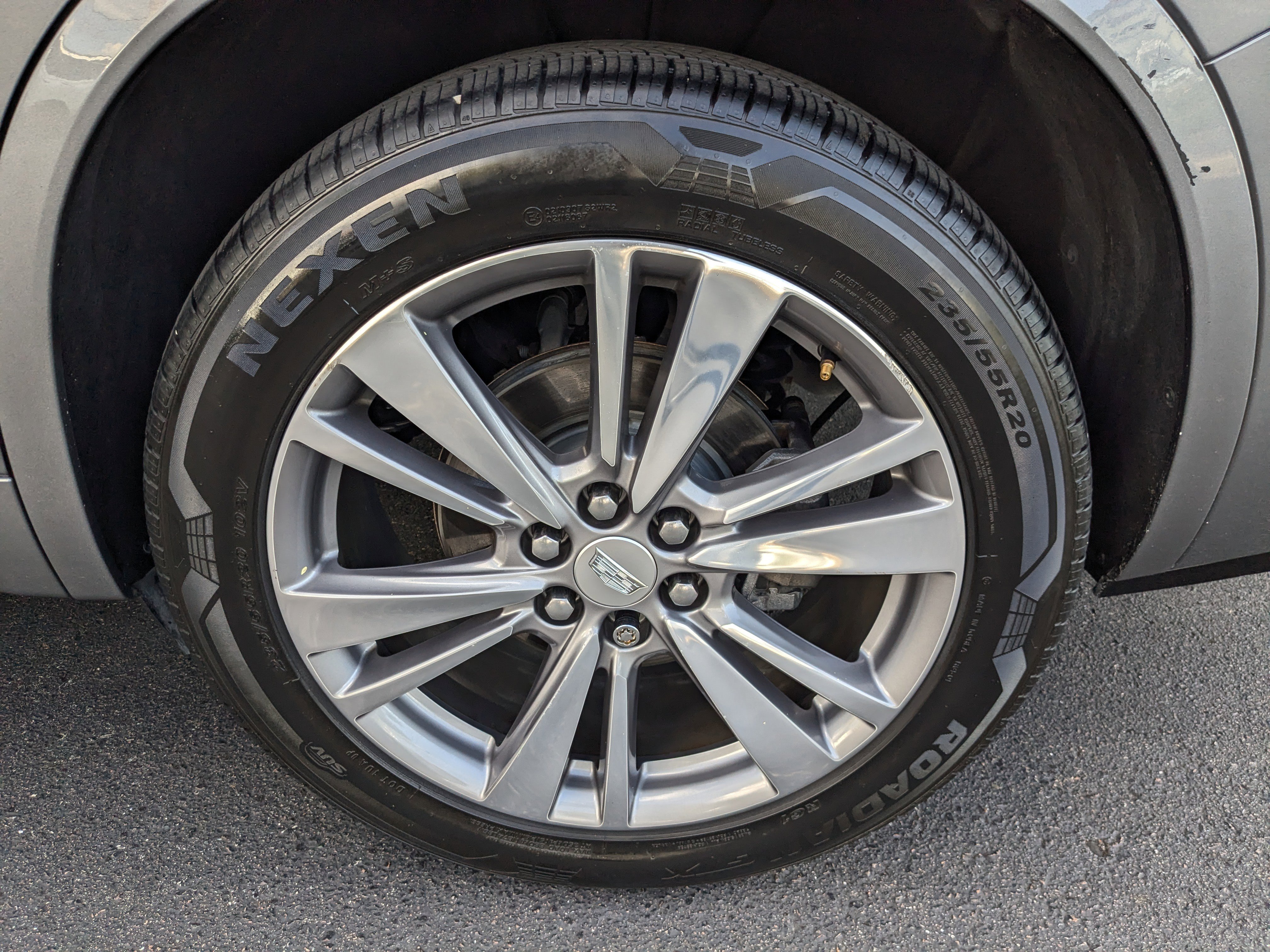 Used 2020 Cadillac XT6 Premium Luxury image 35