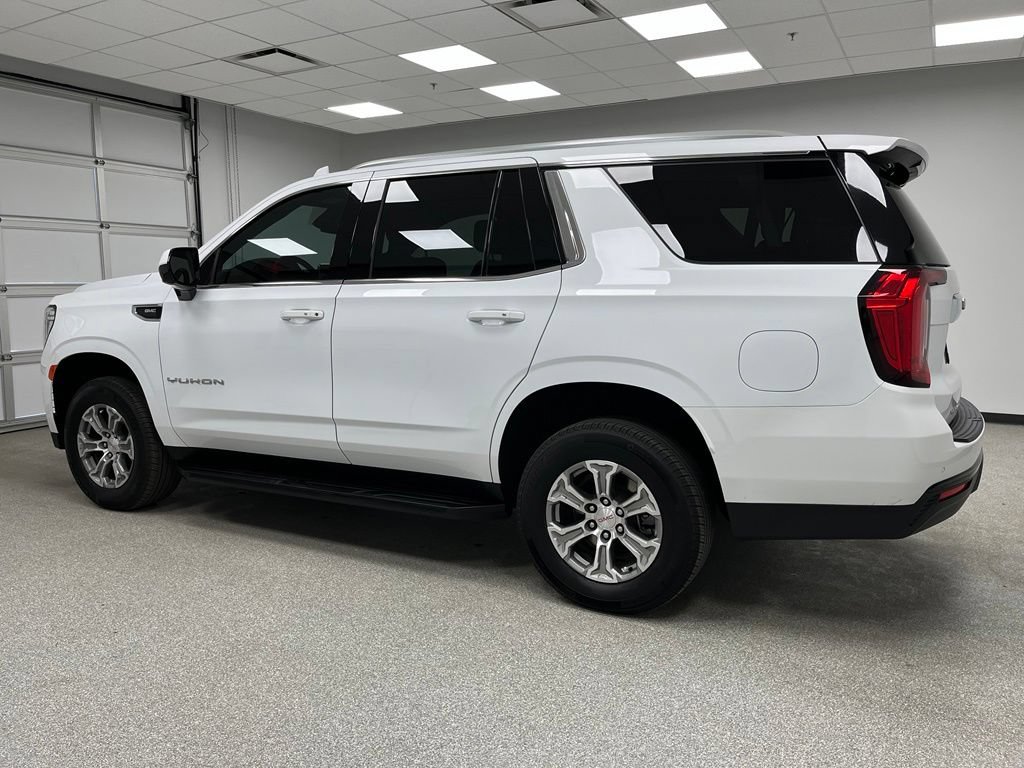 Used 2024 GMC Yukon SLE AWD/4WD image 7