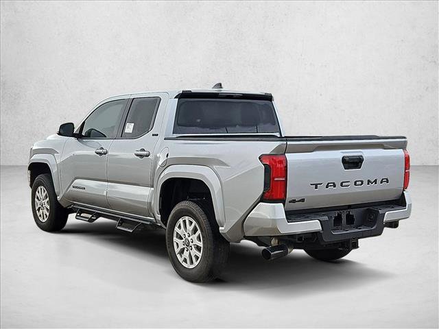 Used 2025 Toyota Tacoma SR5 AWD/4WD image 8