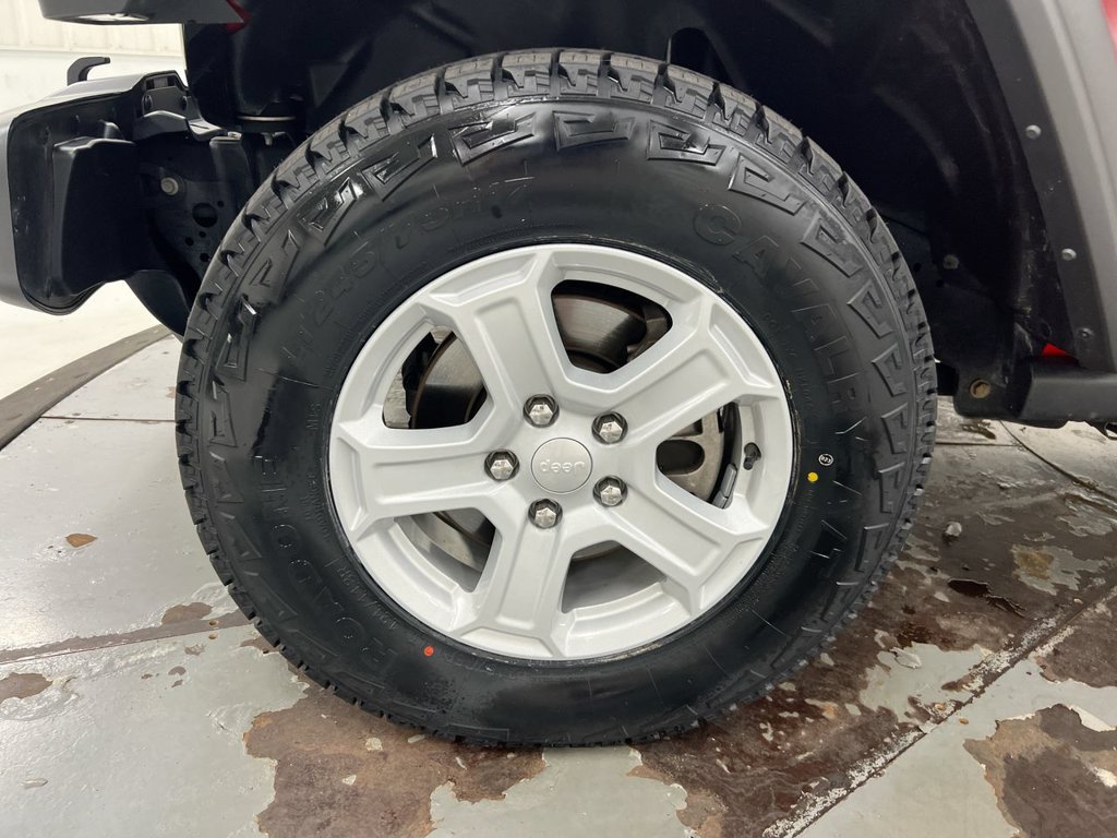 Used 2021 Jeep Wrangler Unlimited Sport AWD/4WD image 26