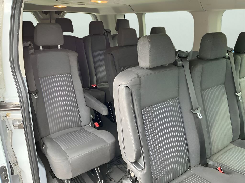 Used 2018 Ford Transit 350 XLT image 19