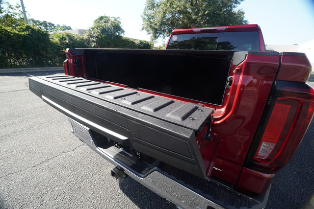 Used 2024 GMC Sierra 1500 SLT w/ SLT Premium Plus Package AWD/4WD image 11