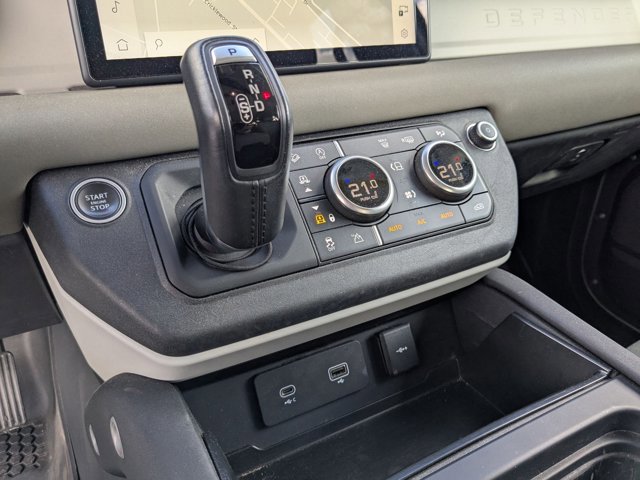Used 2020 Land Rover Defender 110 SE AWD/4WD image 11