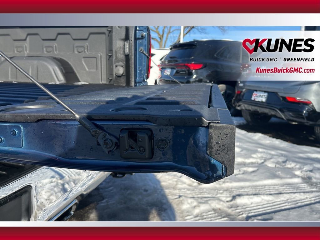 Used 2023 GMC Sierra 1500 SLT w/ SLT Premium Package image 17