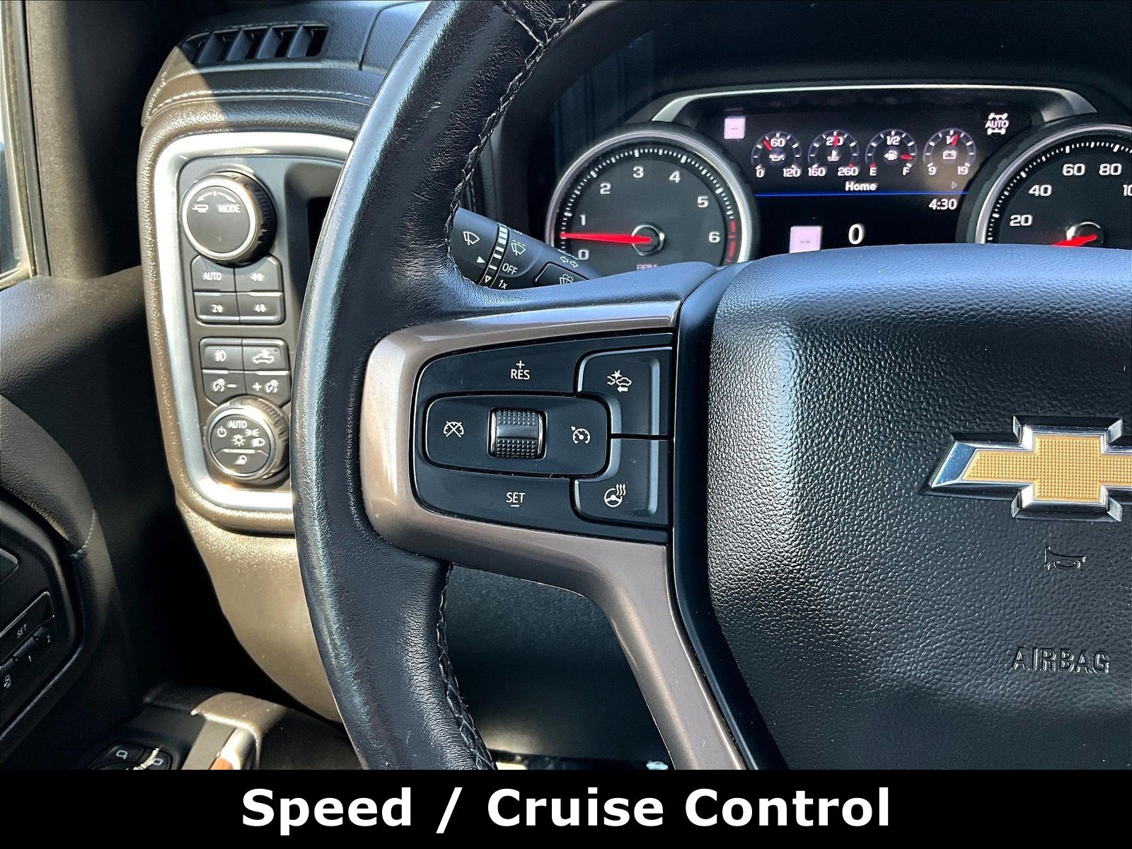 Used 2022 Chevrolet Silverado 2500 High Country w/ Z71 Off-Road Package AWD/4WD image 12