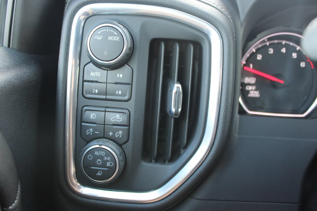 Used 2021 Chevrolet Silverado 1500 LT Trail Boss w/ Convenience Package II AWD/4WD image 43