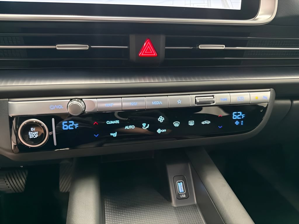 New 2025 Hyundai Ioniq 6 SE RWD image 29