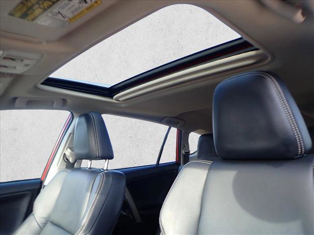 Used 2015 Toyota RAV4 Limited w/ Technology Package image 12