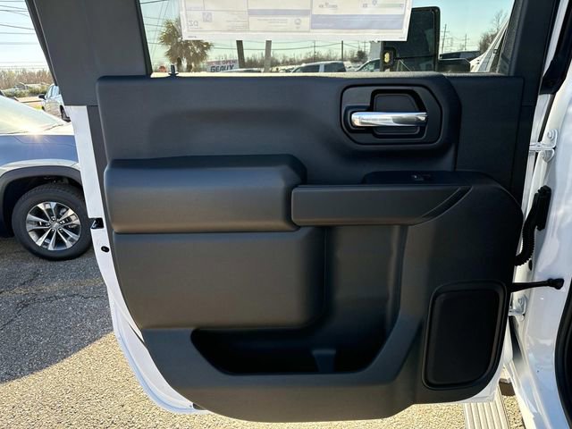 New 2025 Chevrolet Low Cab Forward 5500XD RWD image 37