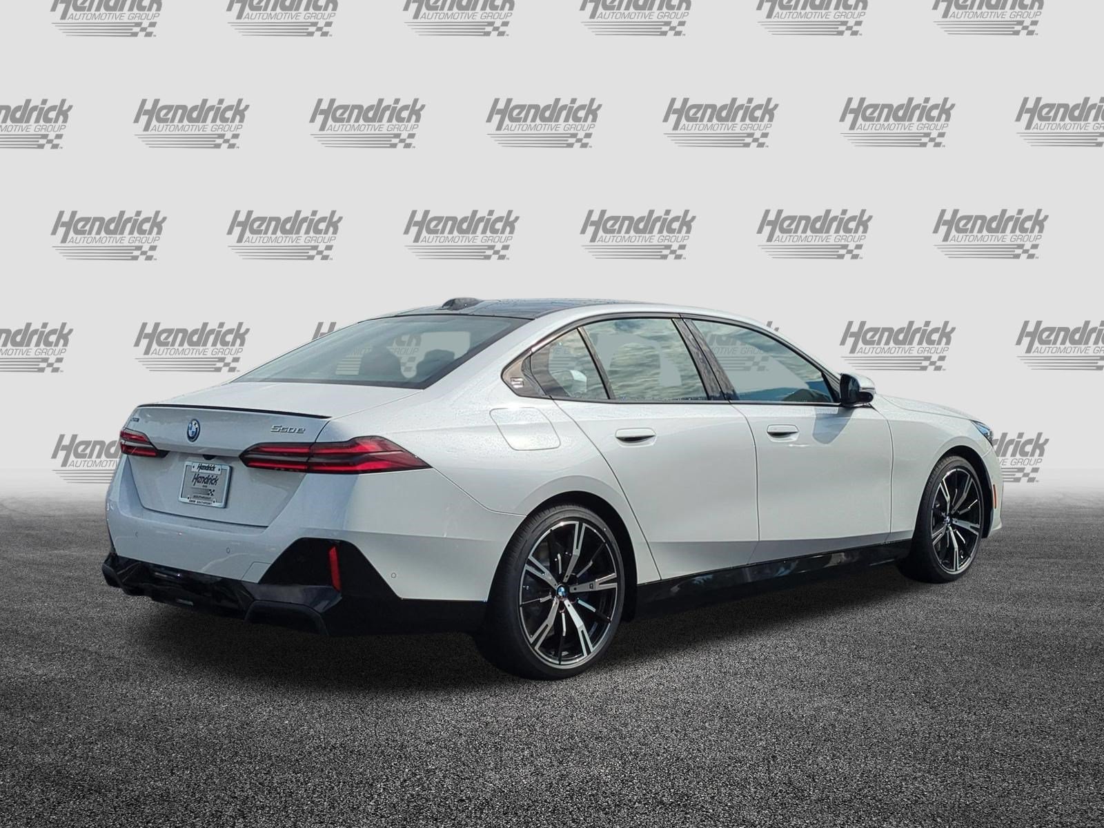 New 2027 BMW 550e xDrive w/ Premium Package AWD/4WD image 10