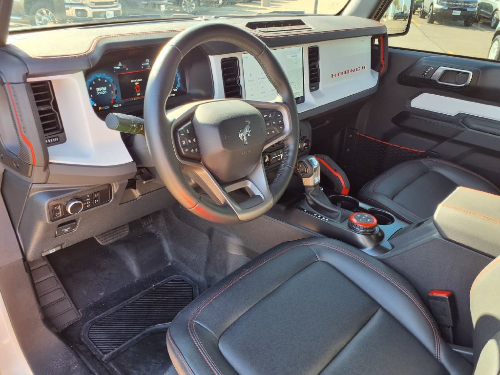 Used 2025 Ford Bronco Stroppe Edition AWD/4WD image 9