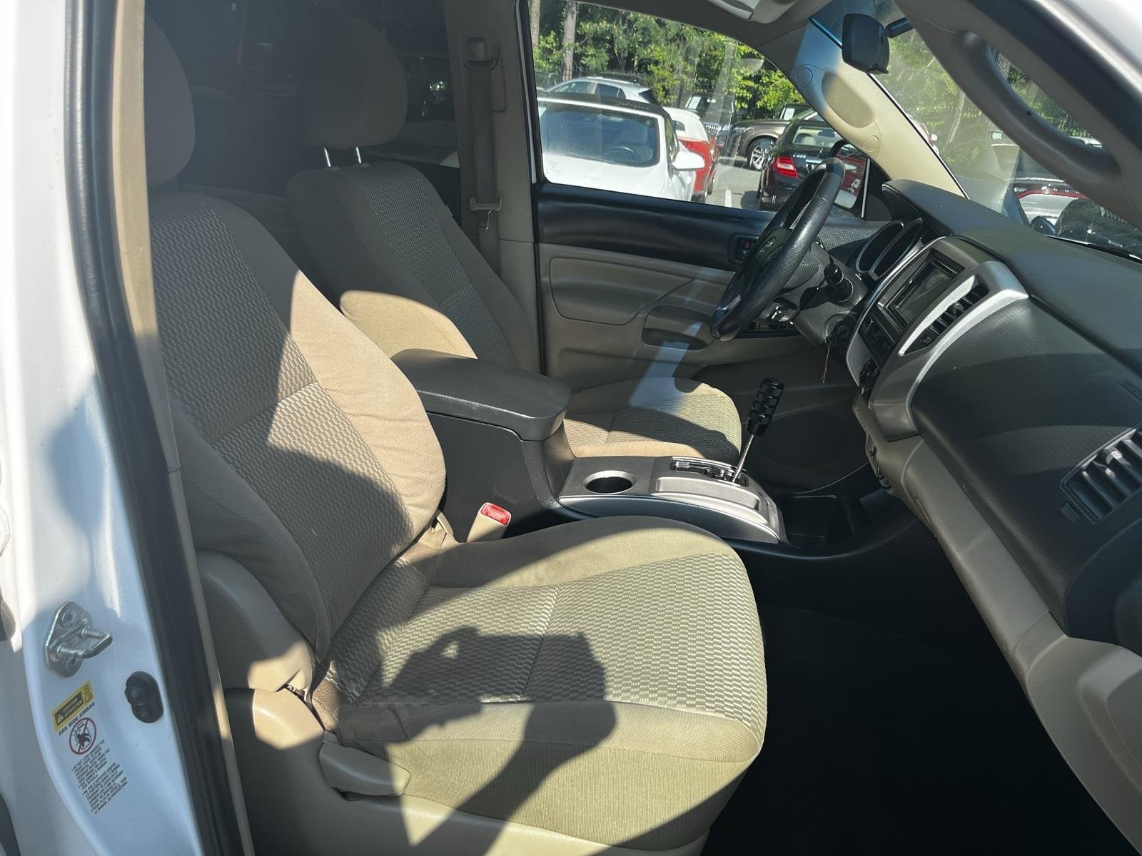 Used 2015 Toyota Tacoma PreRunner w/ SR5 Package image 25