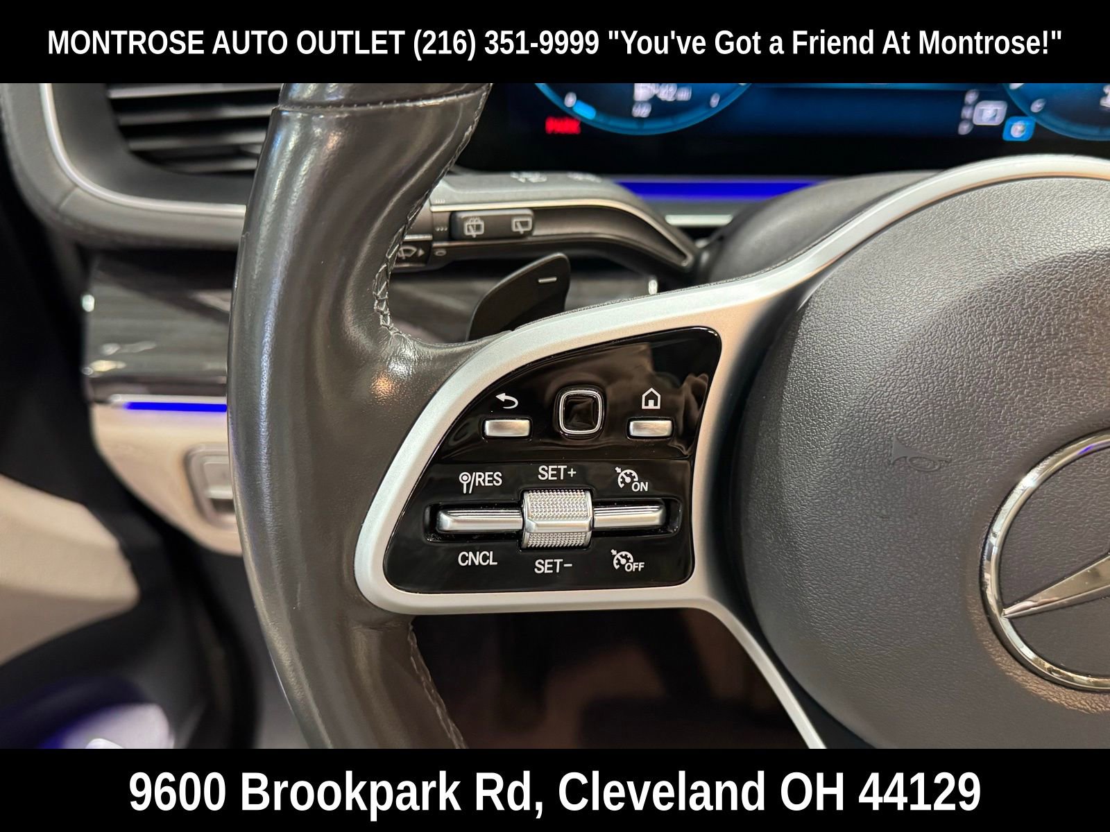 Used 2020 Mercedes-Benz GLE 350 4MATIC w/ MBUX Technology Package image 18