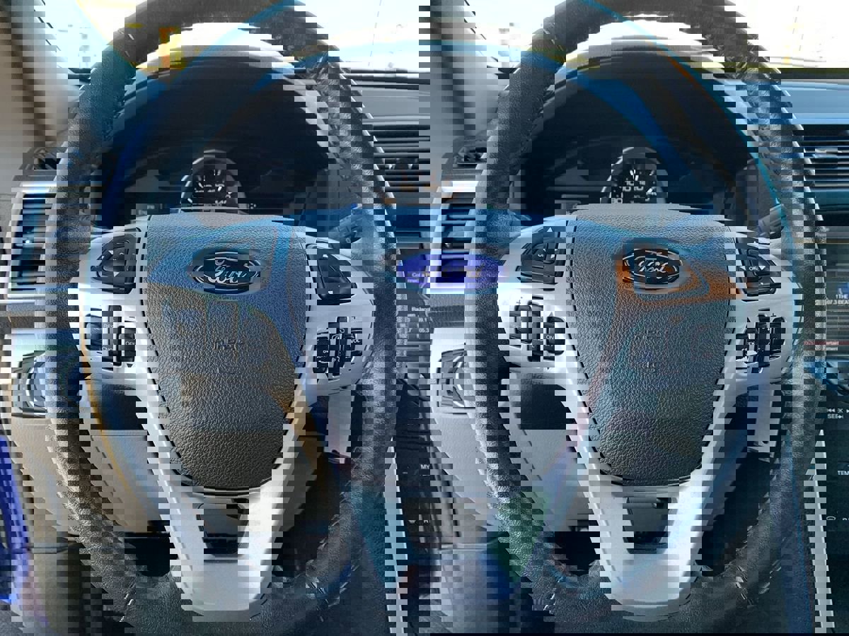 Used 2014 Ford Explorer XLT w/ Equipment Group 201A image 17