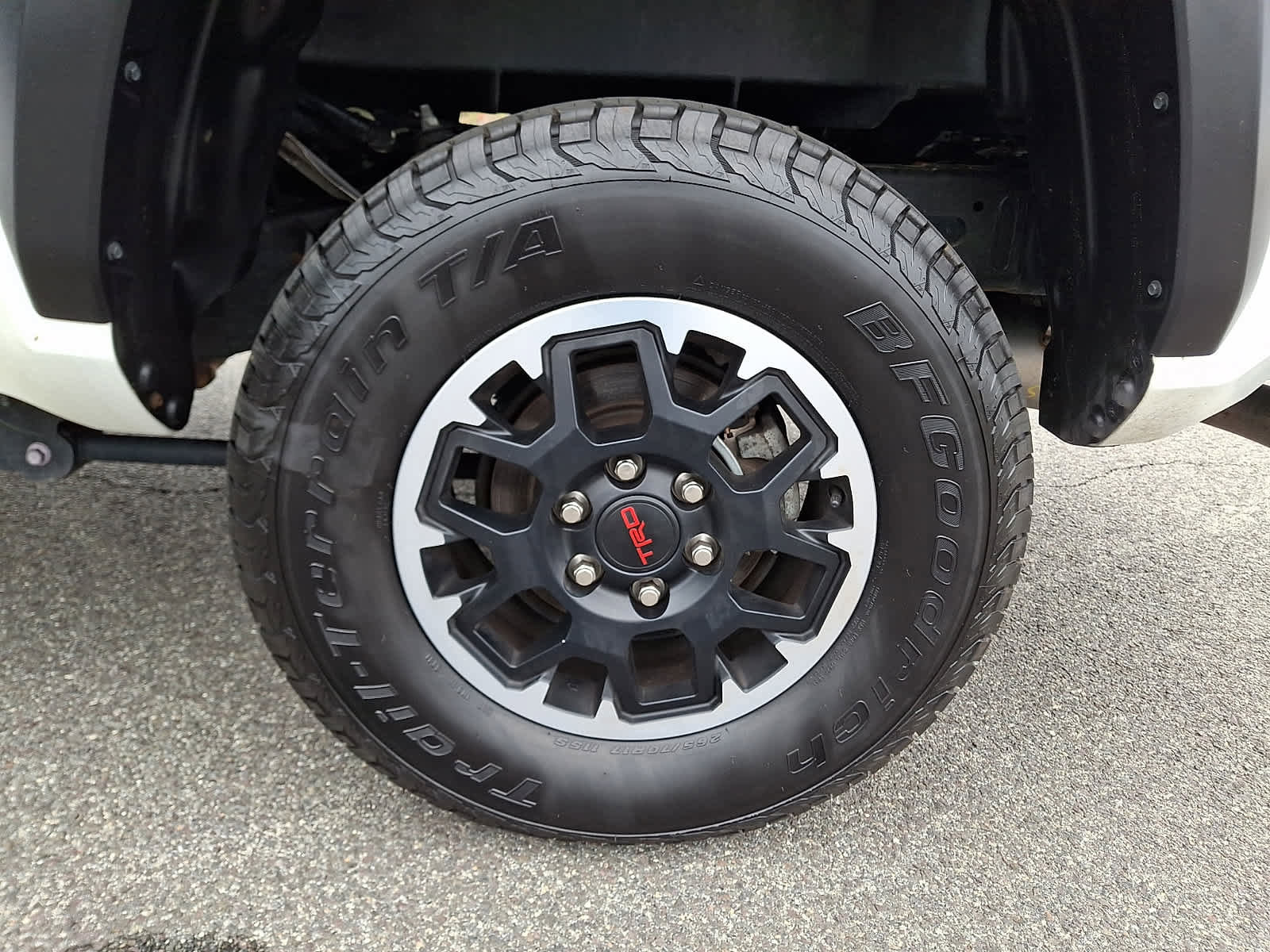 Certified 2024 Toyota Tacoma TRD Off-Road image 10