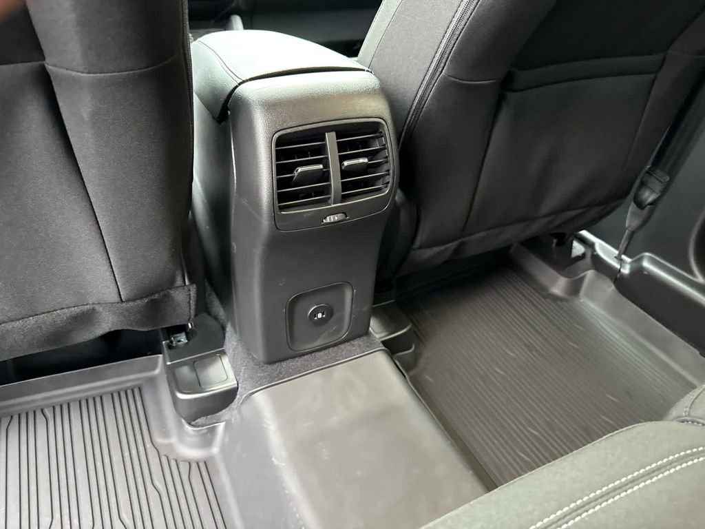 New 2026 Ford Escape Active w/ Active Premium Tech Pack AWD/4WD image 24