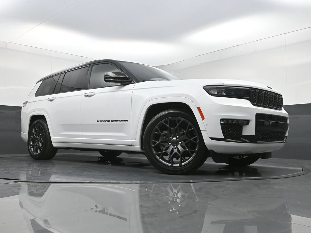 Used 2023 Jeep Grand Cherokee L Summit w/ High Altitude Package AWD/4WD image 34