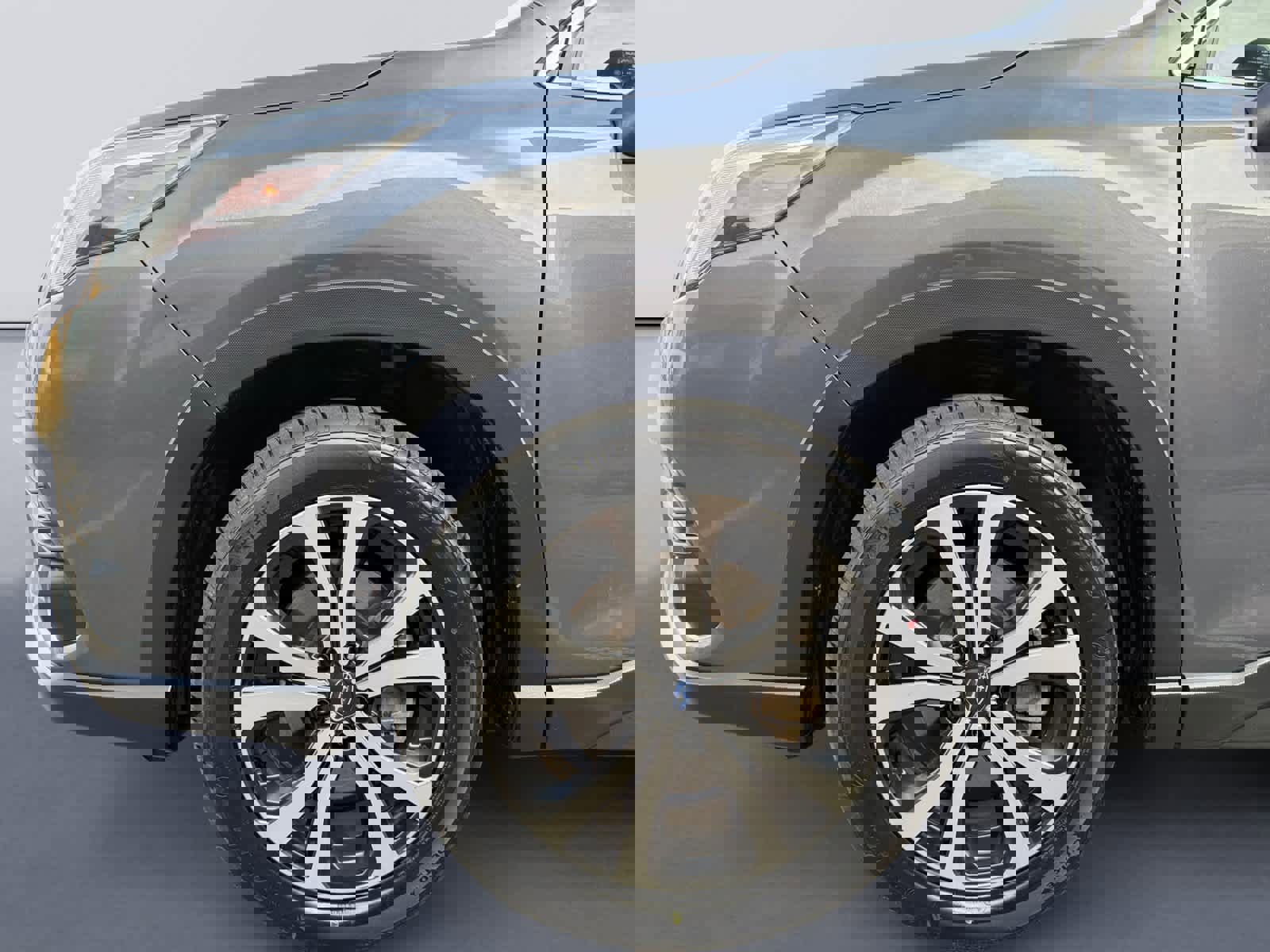 Certified 2023 Subaru Forester Limited image 9