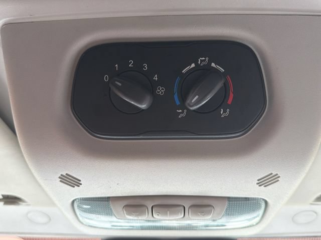 Used 2017 Ford Transit 350 XL RWD image 21