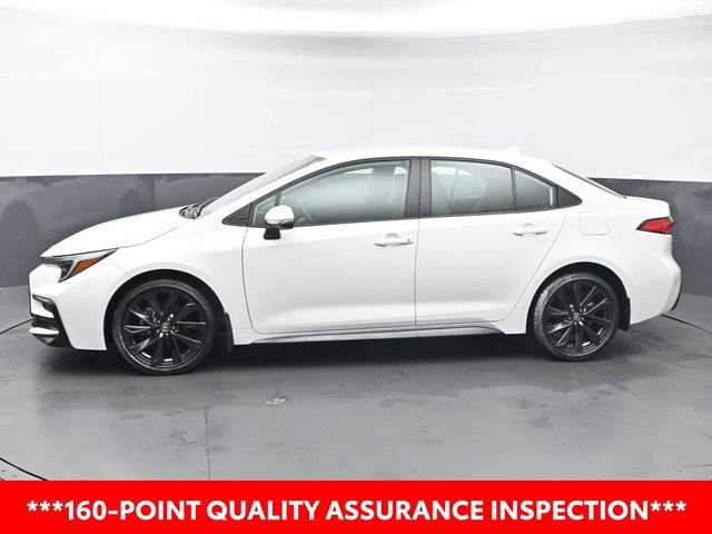 Used 2023 Toyota Corolla SE image 2