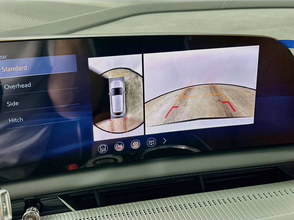 New 2027 Cadillac Optiq Premium Luxury w/ LPO, Floor Liner Package AWD/4WD image 17