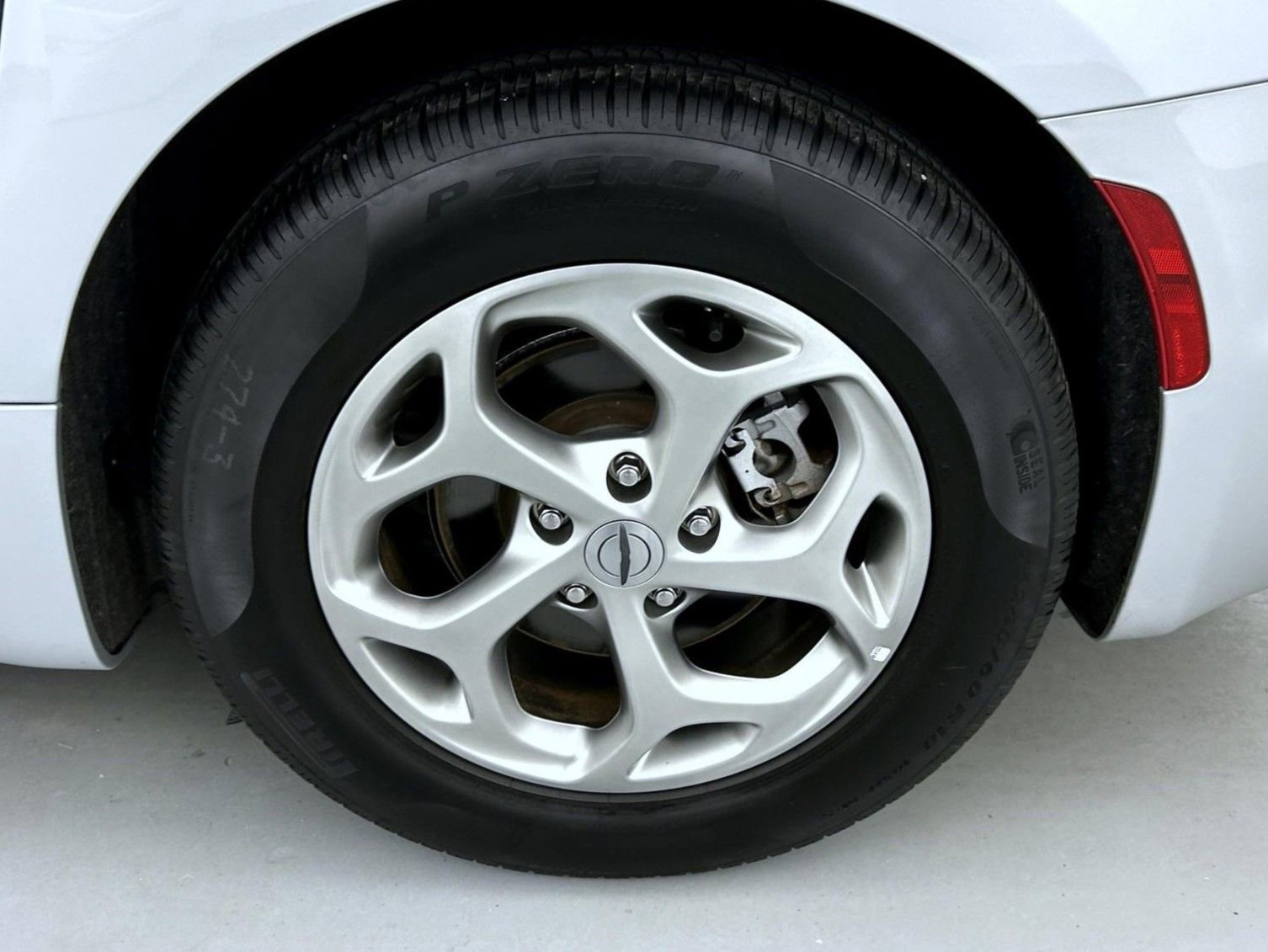 Used 2024 Chrysler Pacifica Limited image 22