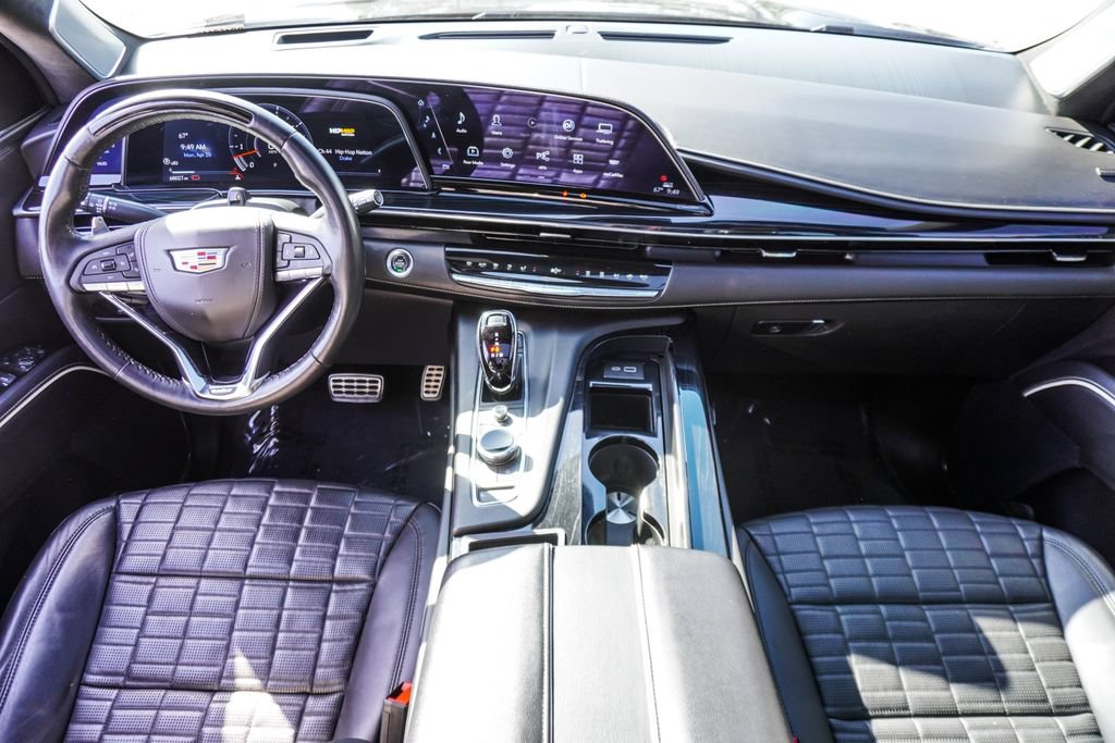 Used 2024 Cadillac Escalade V AWD/4WD image 16