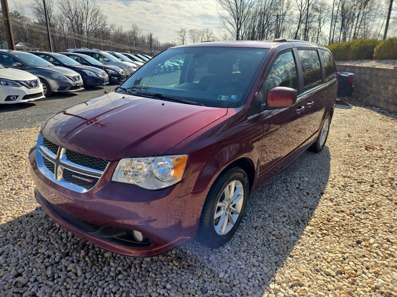 Used 2019 Dodge Grand Caravan SXT image 4