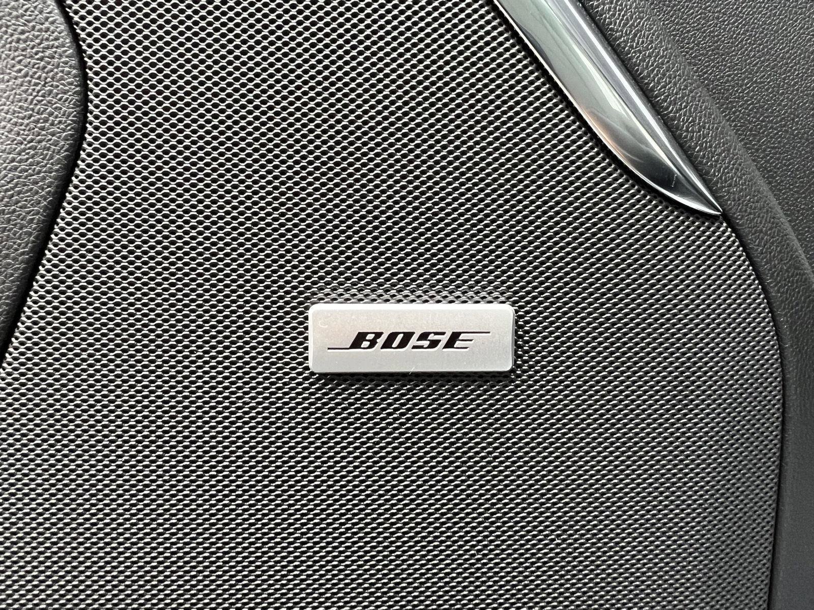 New 2026 GMC Yukon Denali w/ Sun & Power Step Package image 15