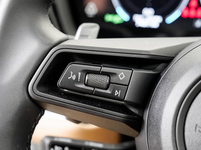 Certified 2025 Porsche Cayenne image 14