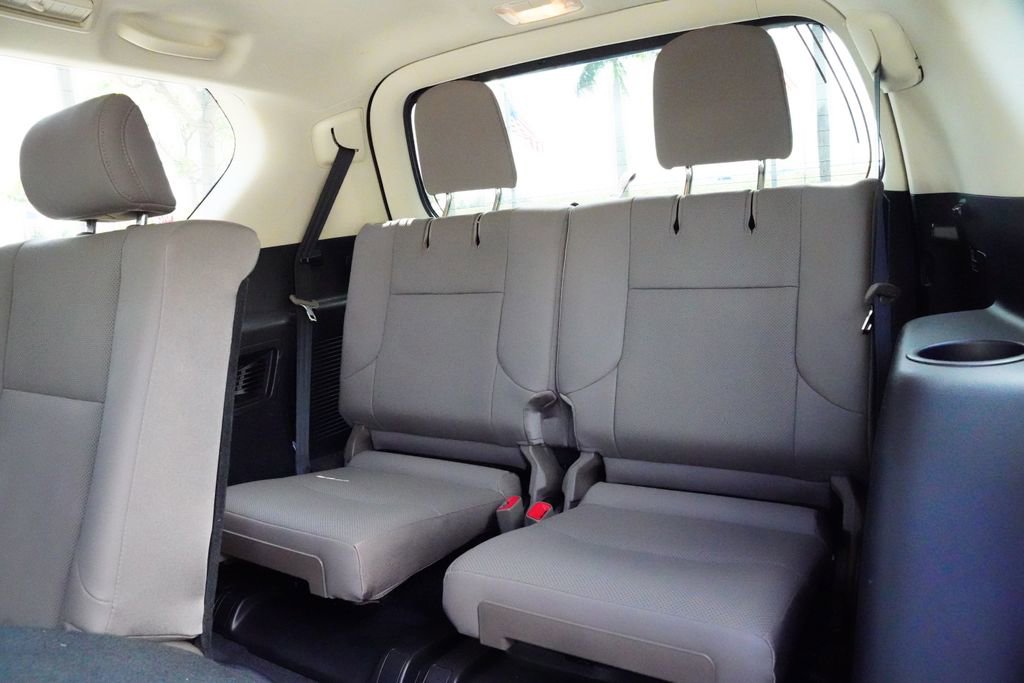 Used 2021 Lexus GX 460 Premium w/ Premium Package image 18