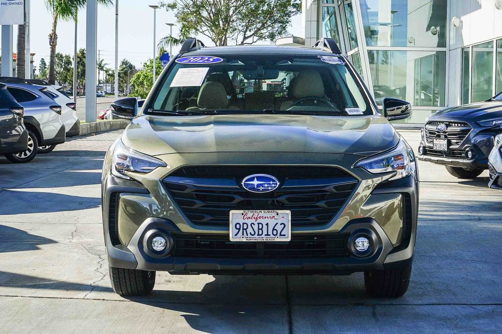 Certified 2025 Subaru Outback Premium image 2