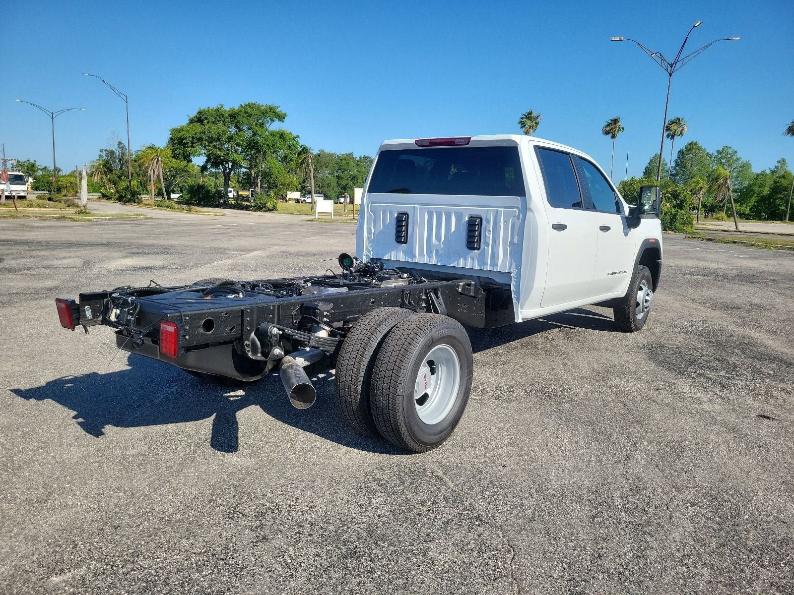 New 2026 GMC Sierra 3500 Pro w/ Convenience Package AWD/4WD image 5