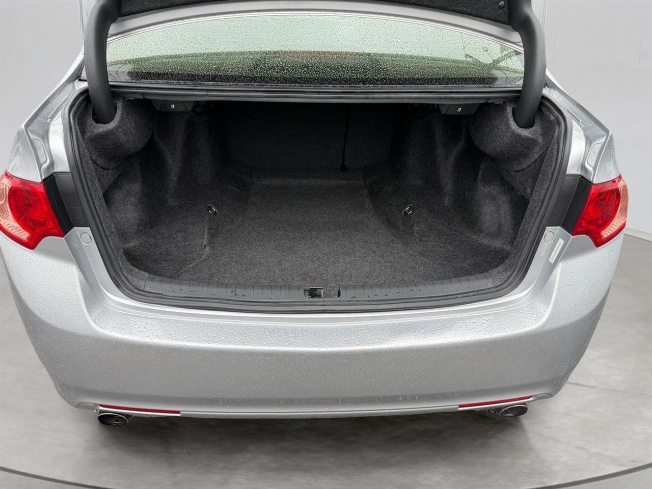 Used 2013 Acura TSX Sedan image 25