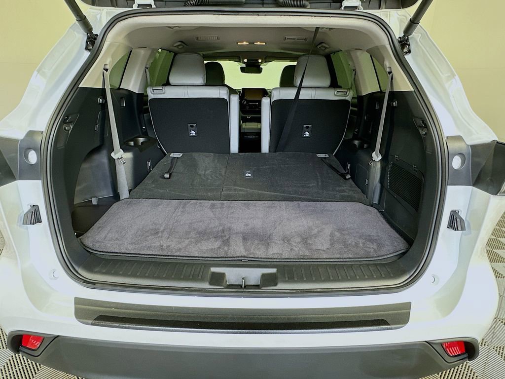 Certified 2026 Toyota Highlander XLE image 27