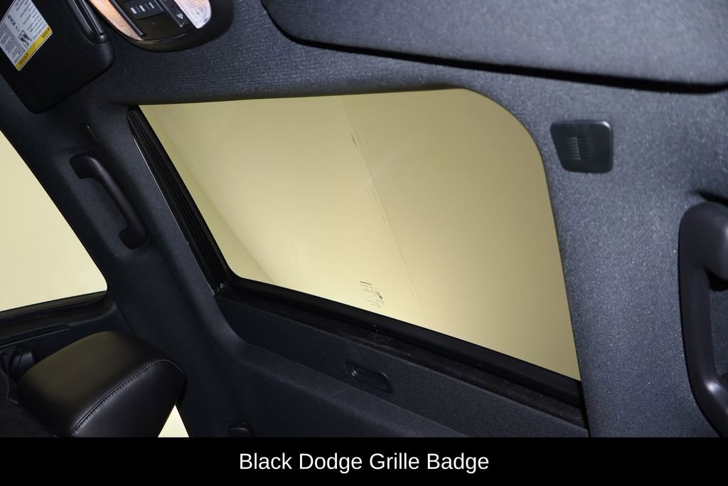 Used 2023 Dodge Charger R/T w/ Plus Group image 25