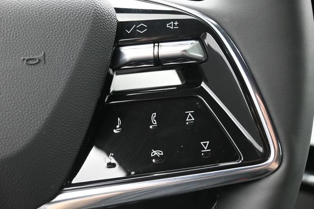 New 2026 Cadillac Optiq Sport 1 w/ LPO, Floor Liner Package AWD/4WD image 30