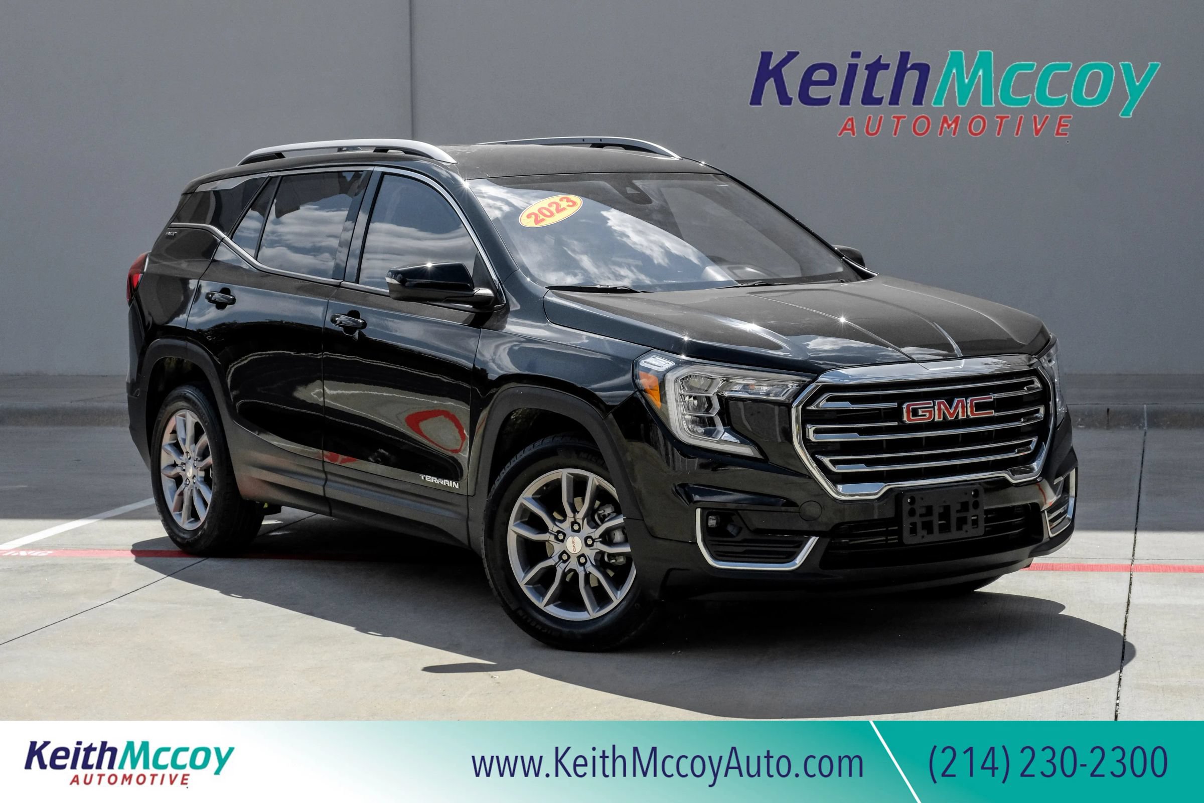 Used 2023 GMC Terrain SLT AWD/4WD image 1