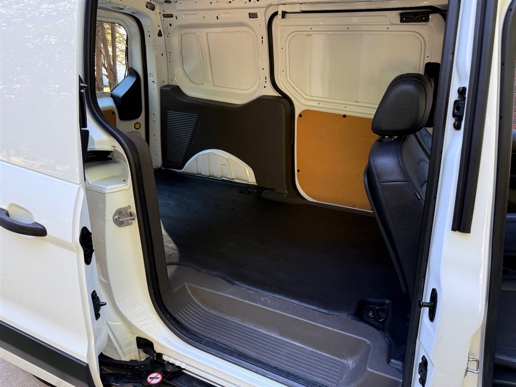 Used 2020 Ford Transit Connect XL image 45